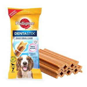 Pedigree Dentastix Medium Breed (10-25 kg) Oral Care Dog Treat (Chew Sticks) (7 Sticks) 180g (pack of 7)